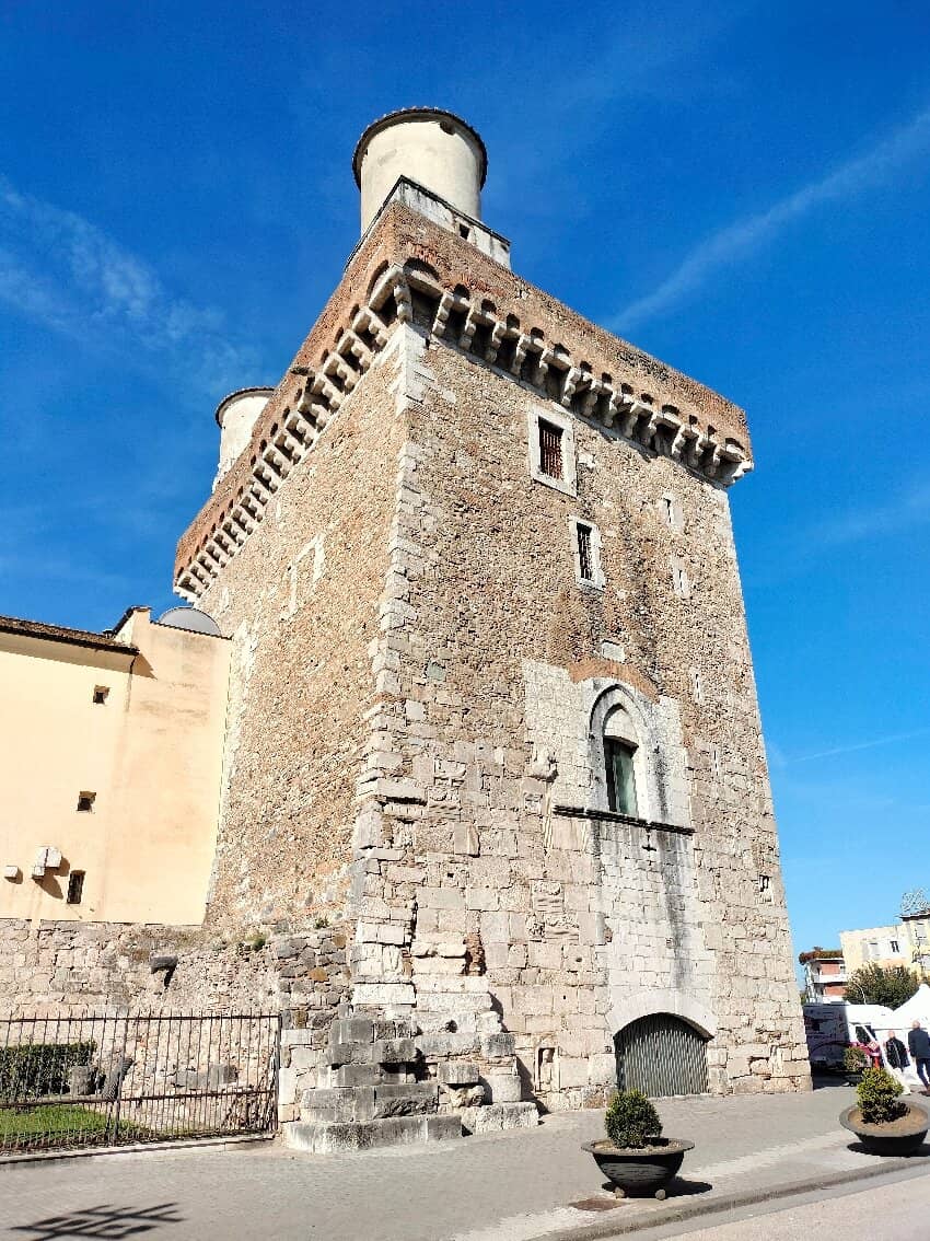 Lombard Fortress Remnants