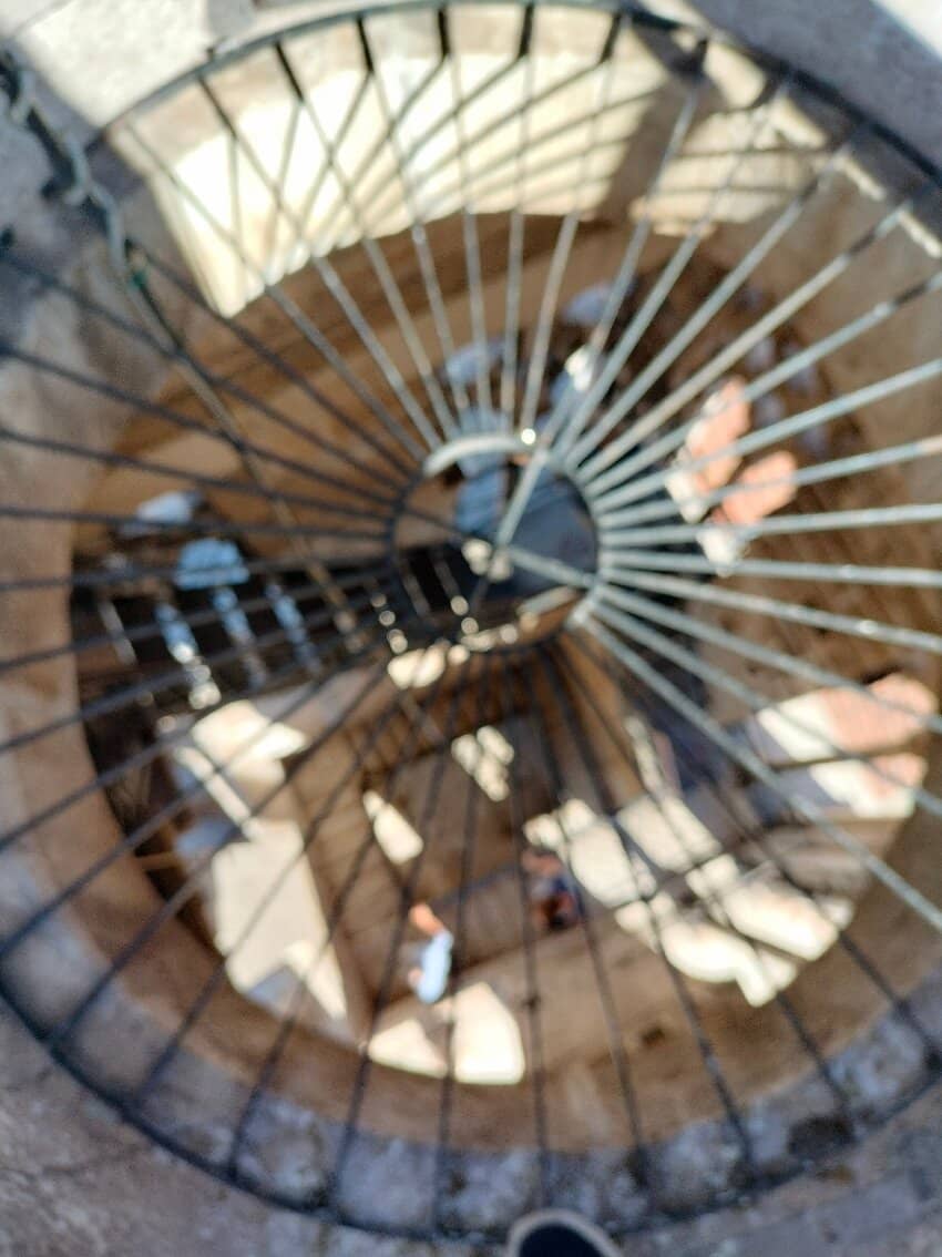 Romanesque-Gothic Architecture