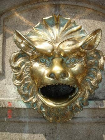 Huari and Chimú Culture Exhibits