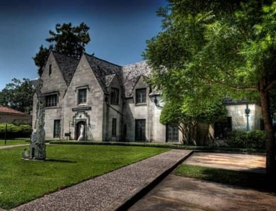 The Masur Museum of Art, photo by Charlie Heck