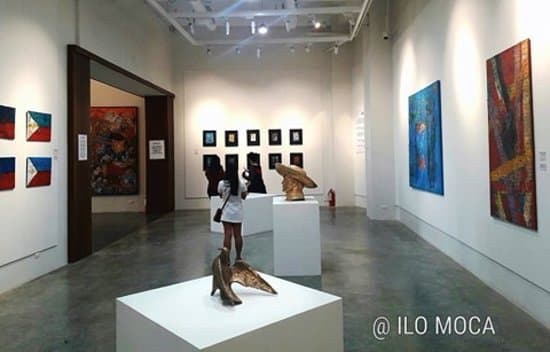 Gallery on the ground floor