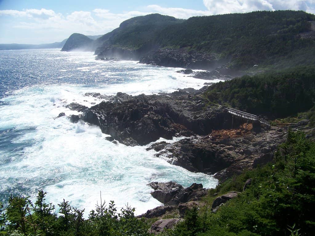 Coastal Cliffs & Ocean Views