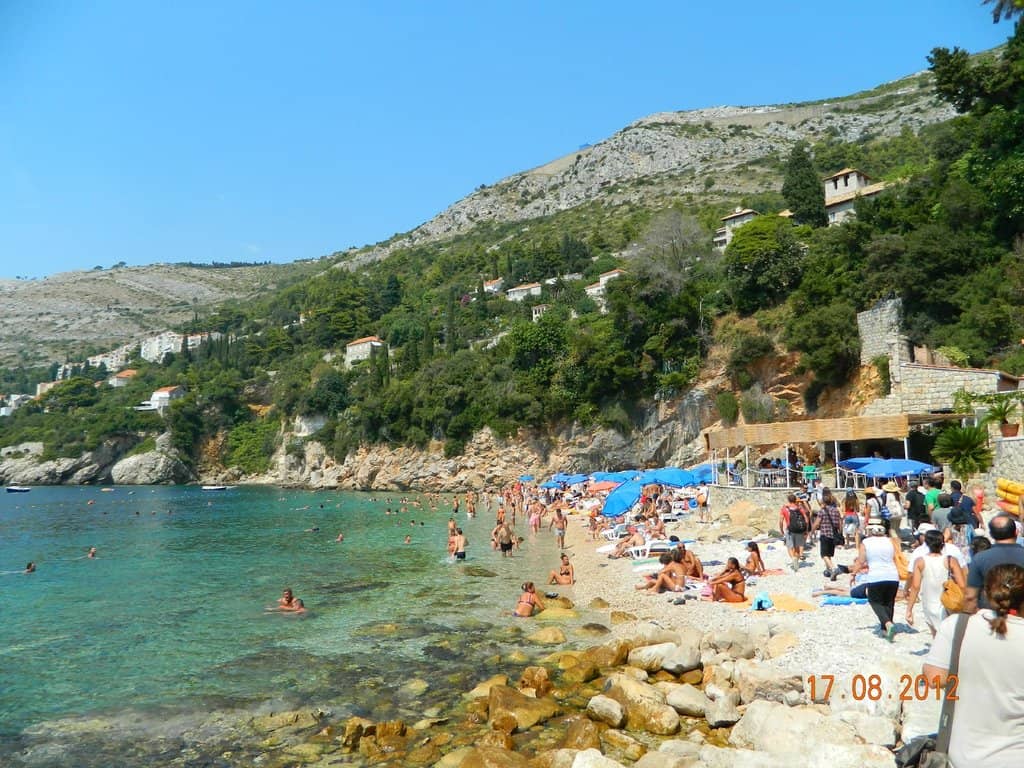 Beachfront Bar & Bites