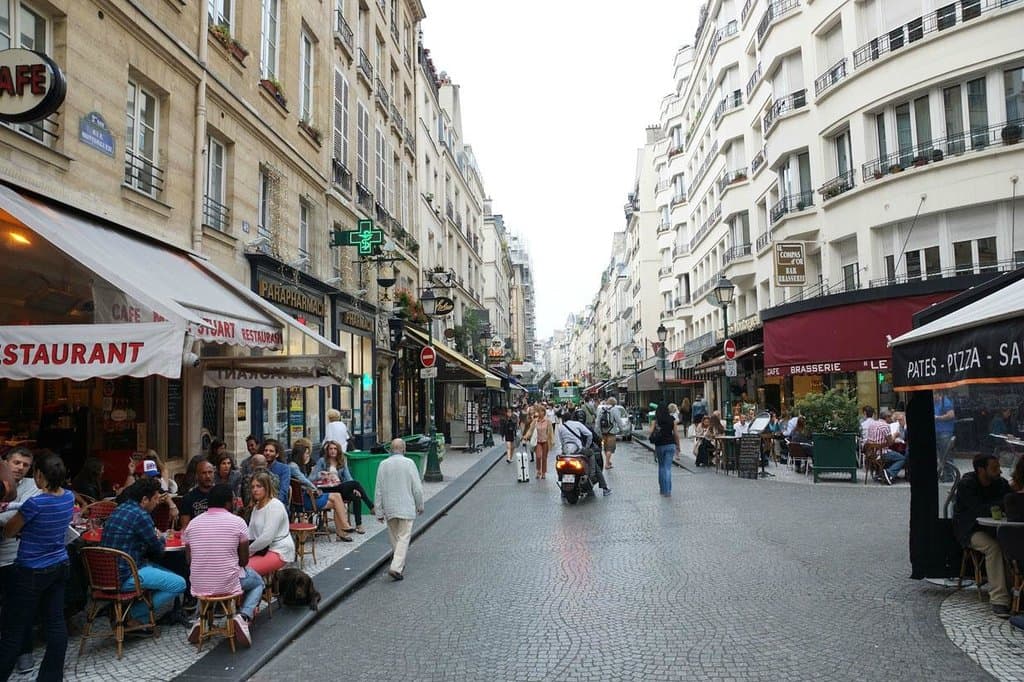 rue montorgueil - martina biccheri