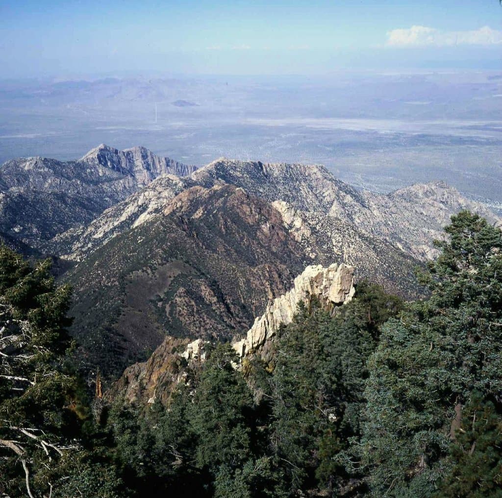 Blick über die Ostabdachung der Sierra San Pedro Martir