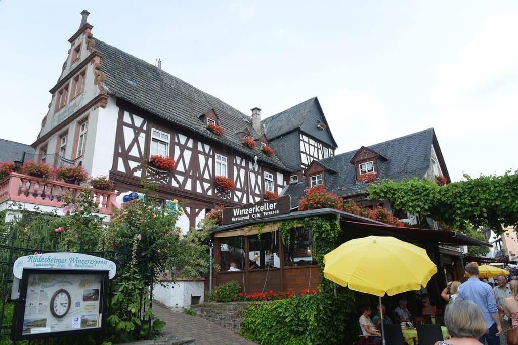Drosselgasse view (1)