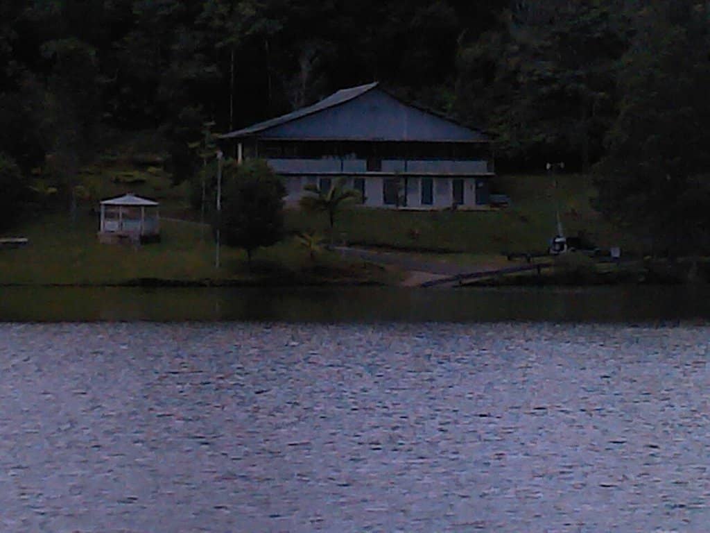 Lago Garzas Reservoir