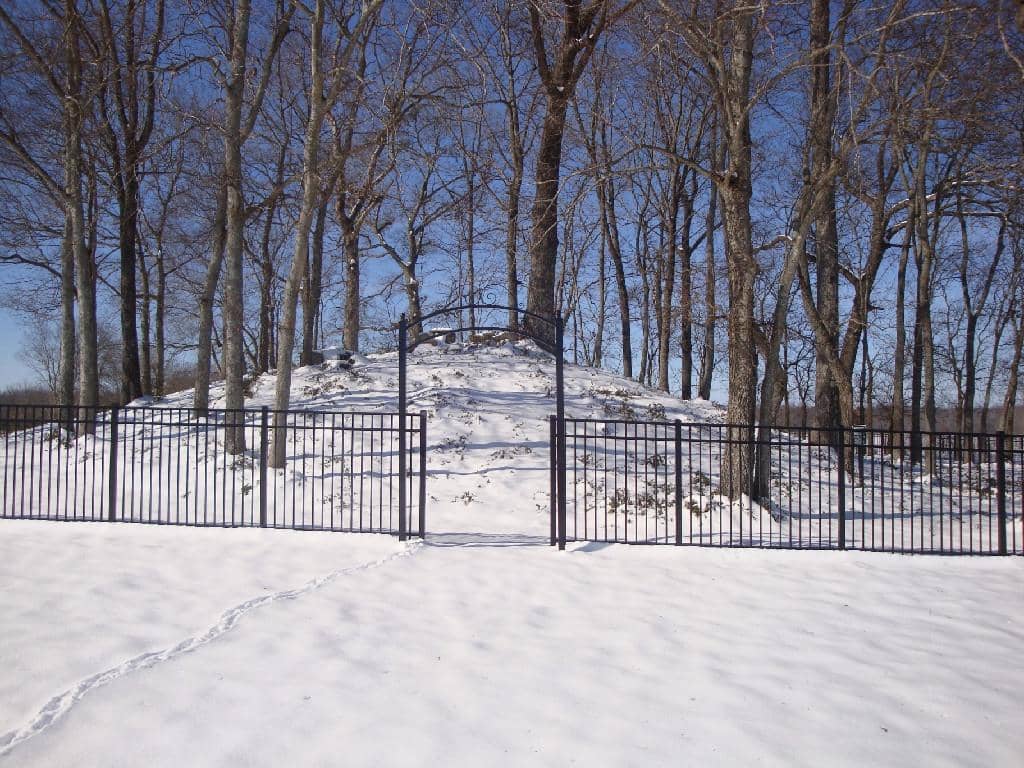 Oakville Indian Mounds Museum