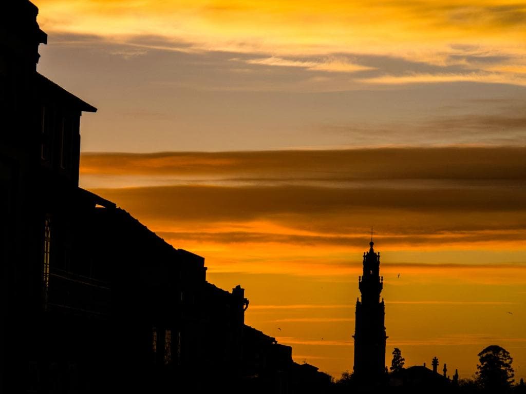 Sunset at the top of 31 de Janeiro street