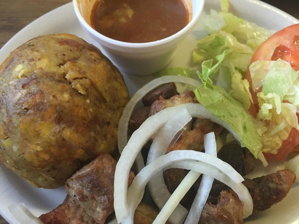 mofongo and caldo