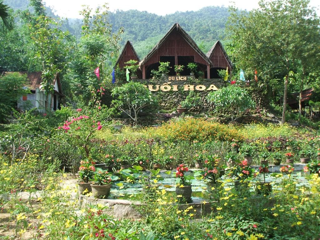 overview of Suoi Hoa