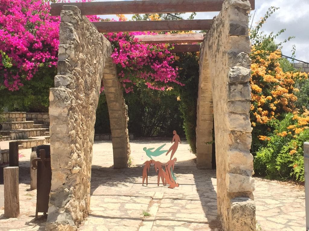 Amazing sculptures in public spaces