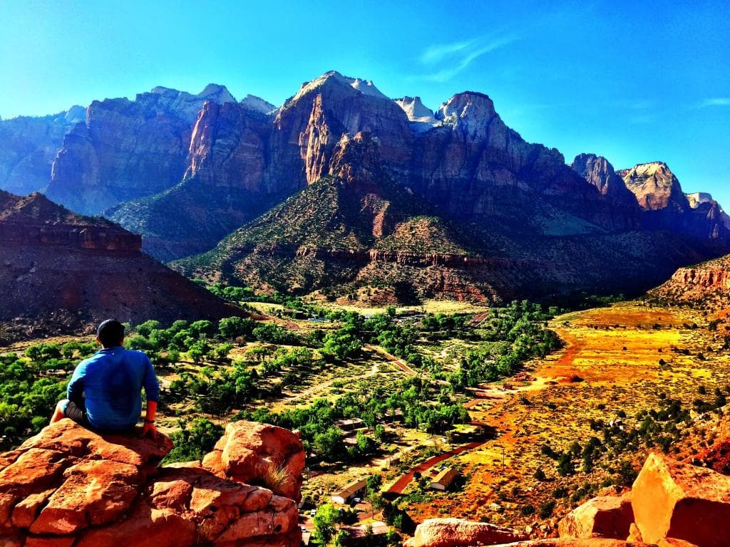 Amazing hike, worth the uphill climb....take lots of water.