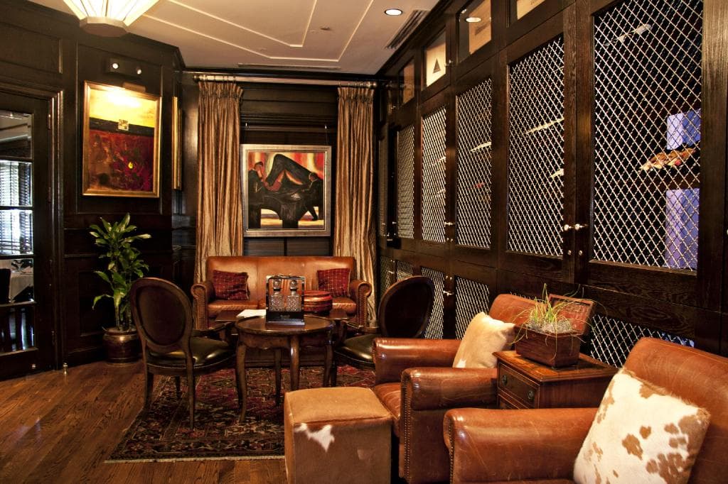 Center Bar area