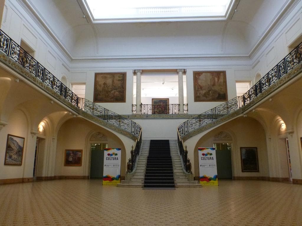 La hermosísima escalera