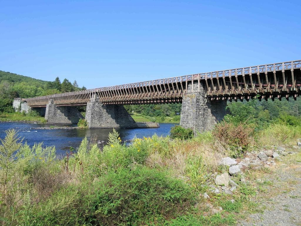 View of Bridge from river path on New York side