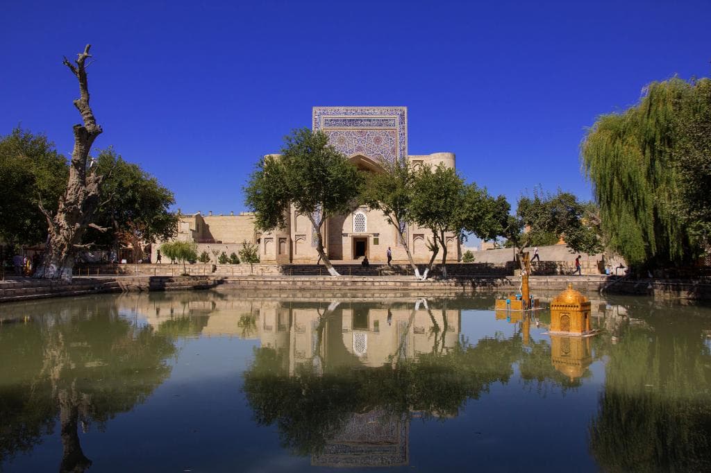 Вид на ханаку