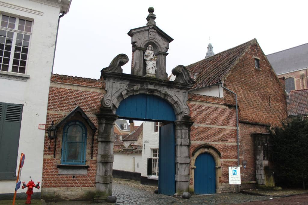 The Enchanting Alleys