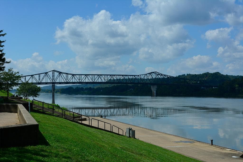 View of 6th Street Bridge