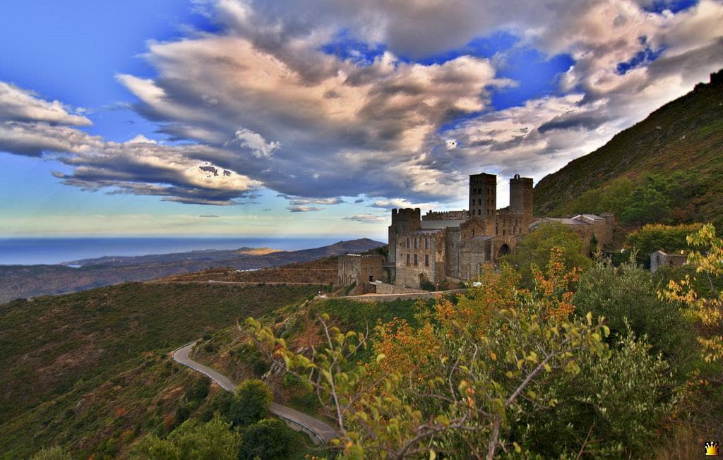 Landscape Mountain vs Sea