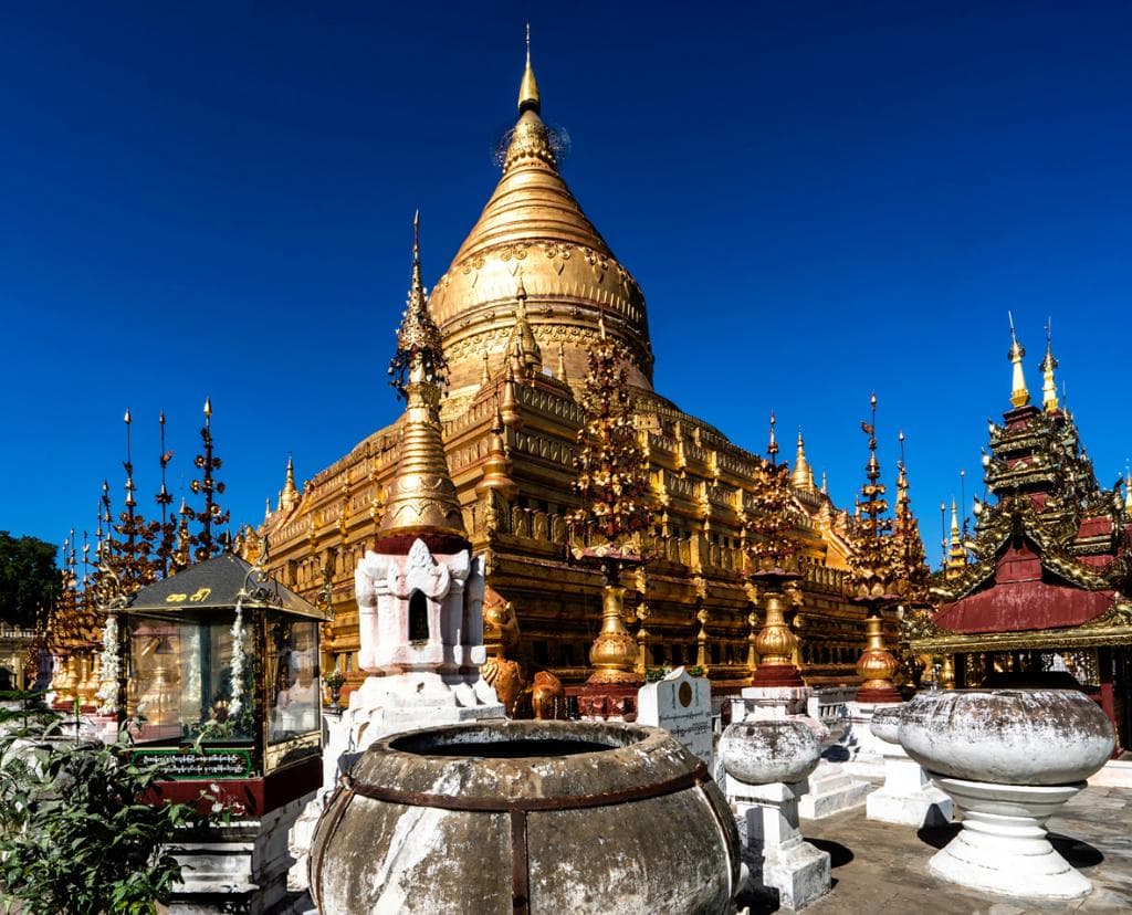 Bagan - Phwa Saw Brick Monastery