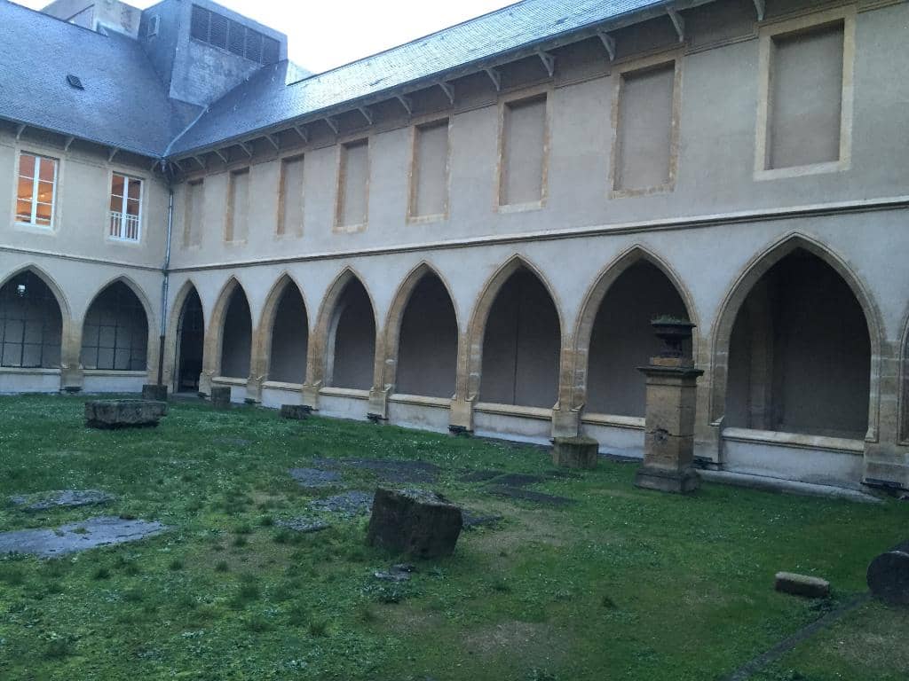 Intimate Concert Experience