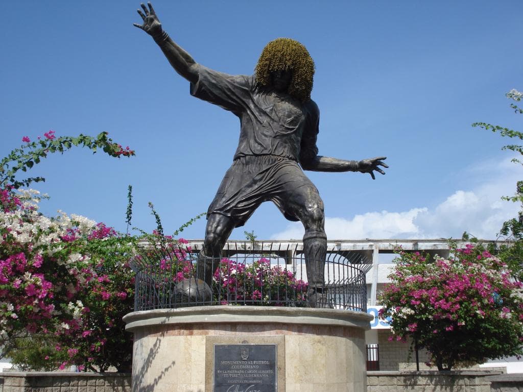 Estadio Eduardo Santos and El Pibe Statue Santa Marta