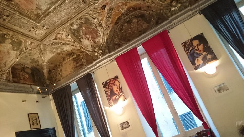 La salle et son plafond