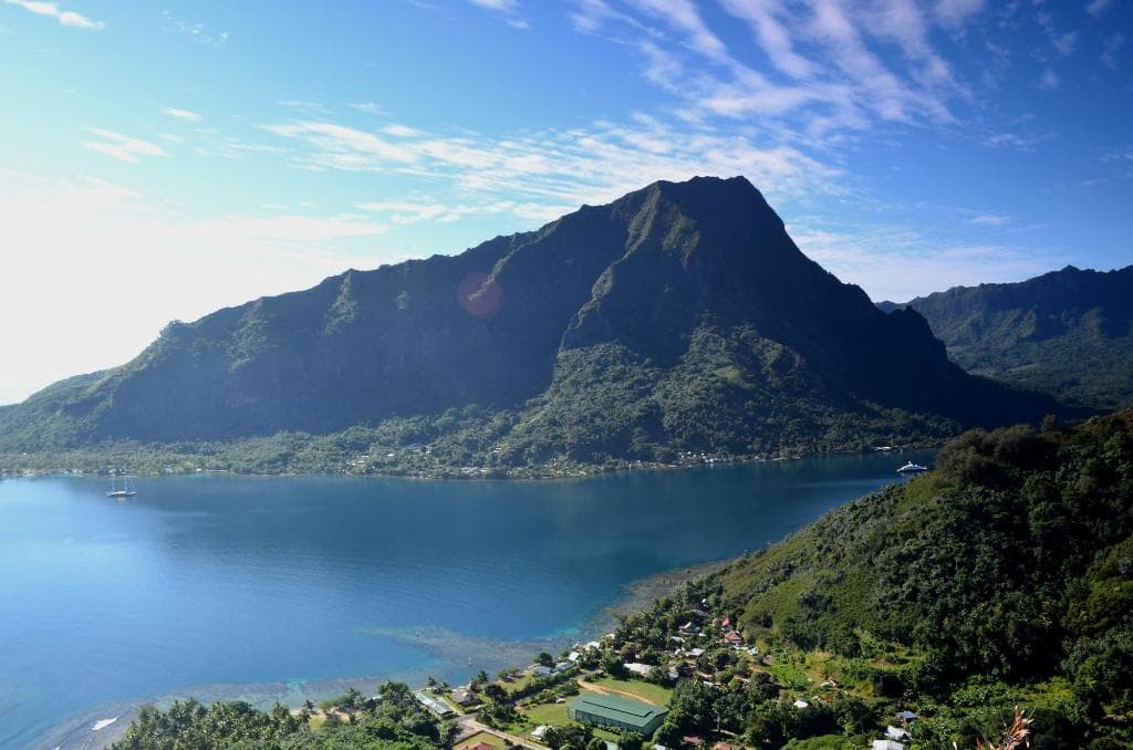 belvedere sopra la Baia di Opunohu