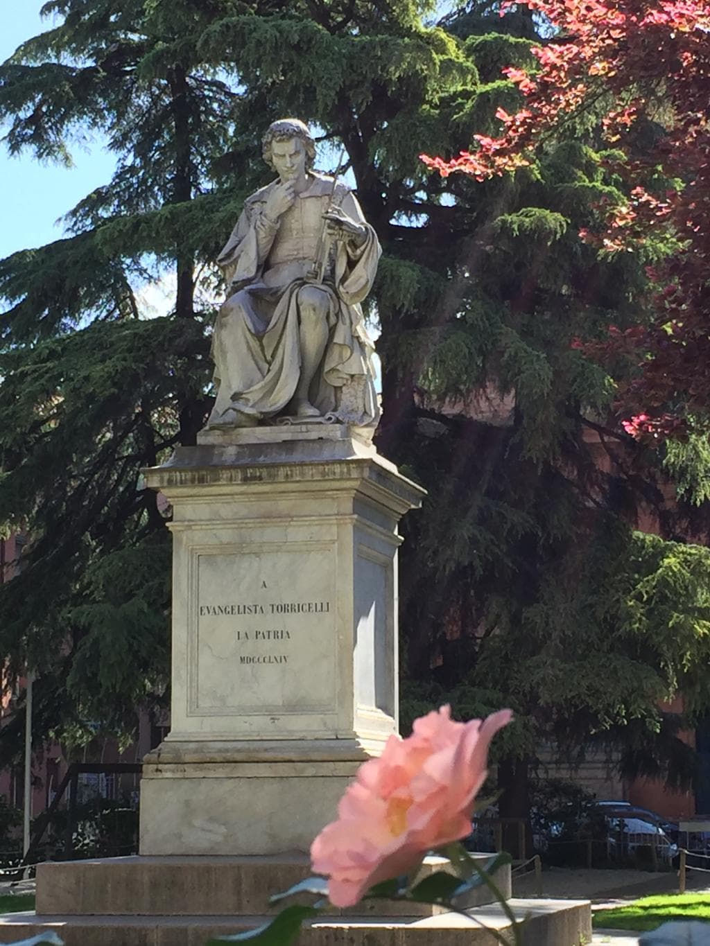Monumento a Evangelista Torricelli