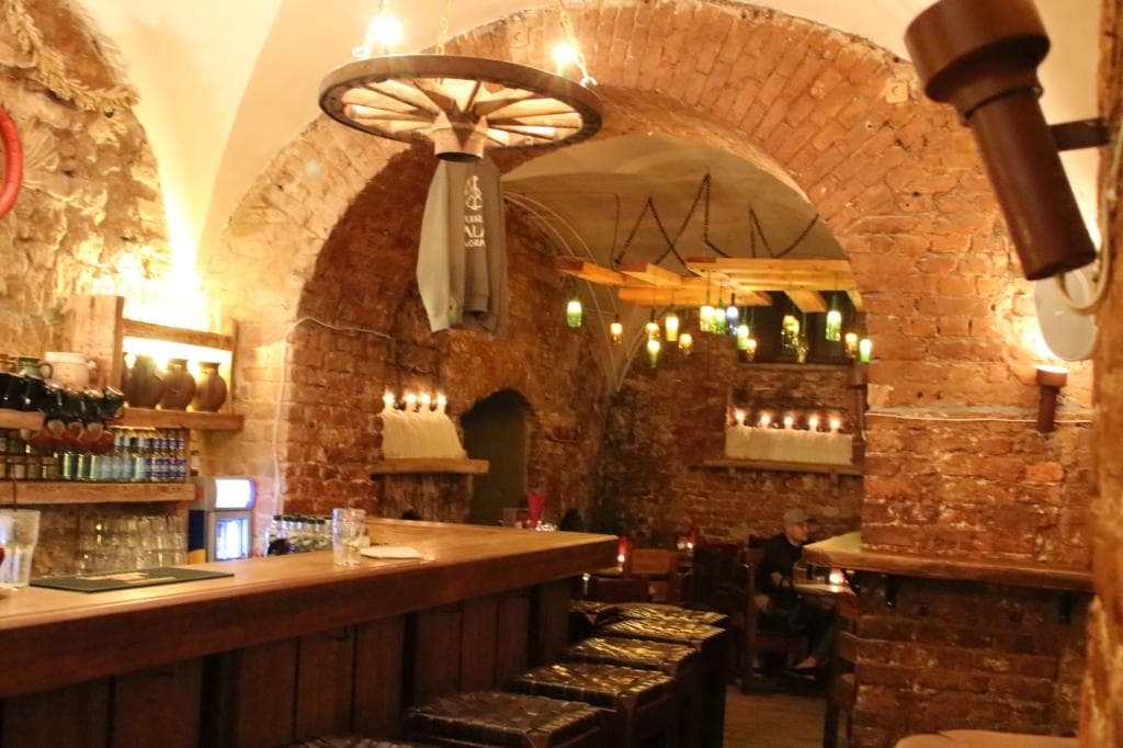 The bar on a quiet moment , very rare !