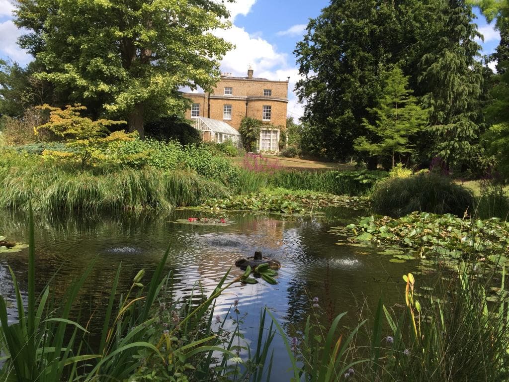 Myddelton House Gardens