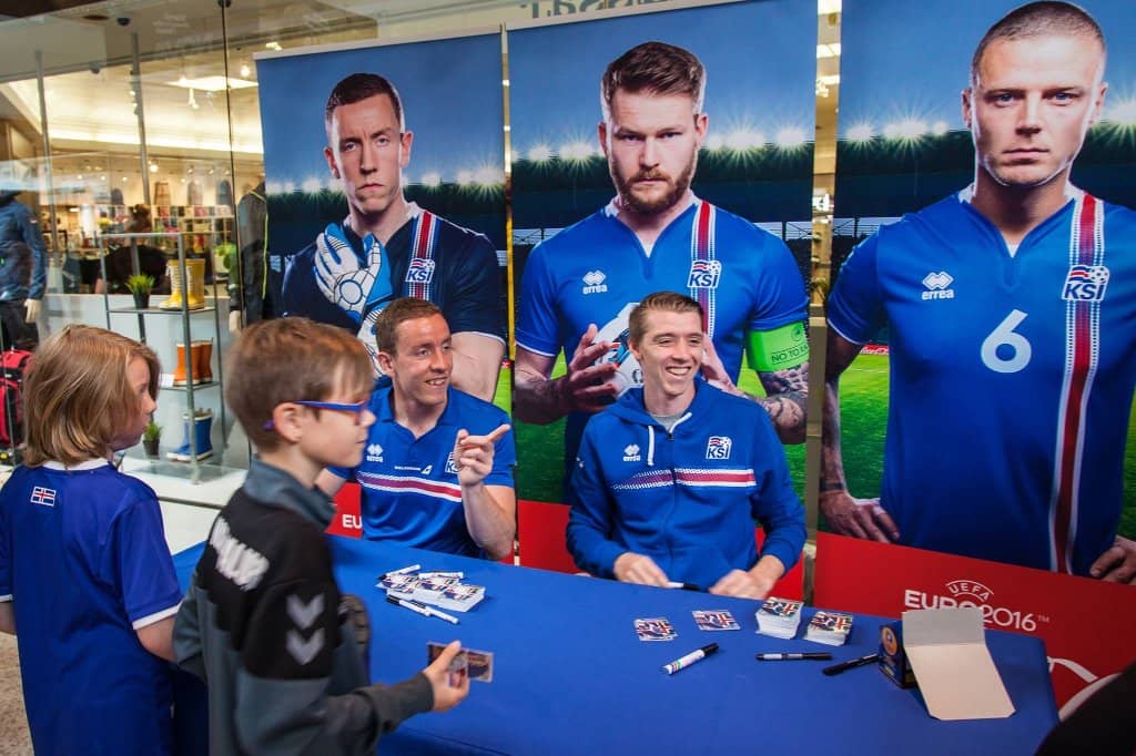 Diverse Food Court & Cafes