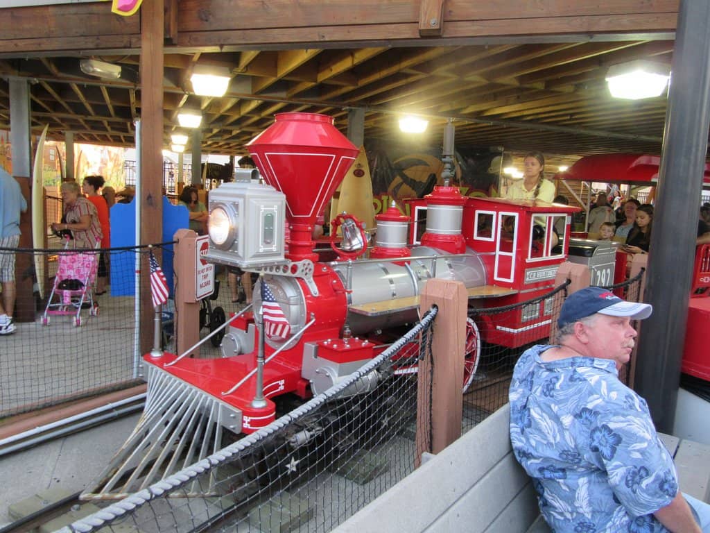 Cyclone Roller Coaster