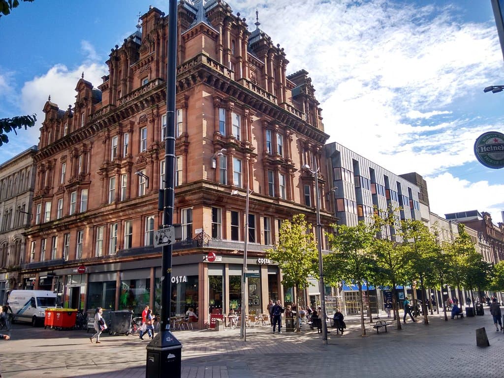 Victorian red sandstone architecture, the Cambridge Building.