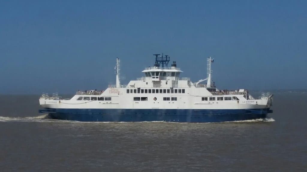 Royan Le Verdon Ferry