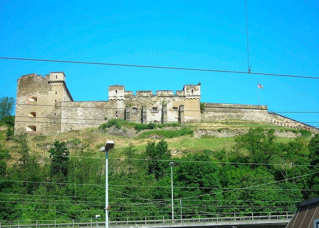 Вид на форт с вокзала