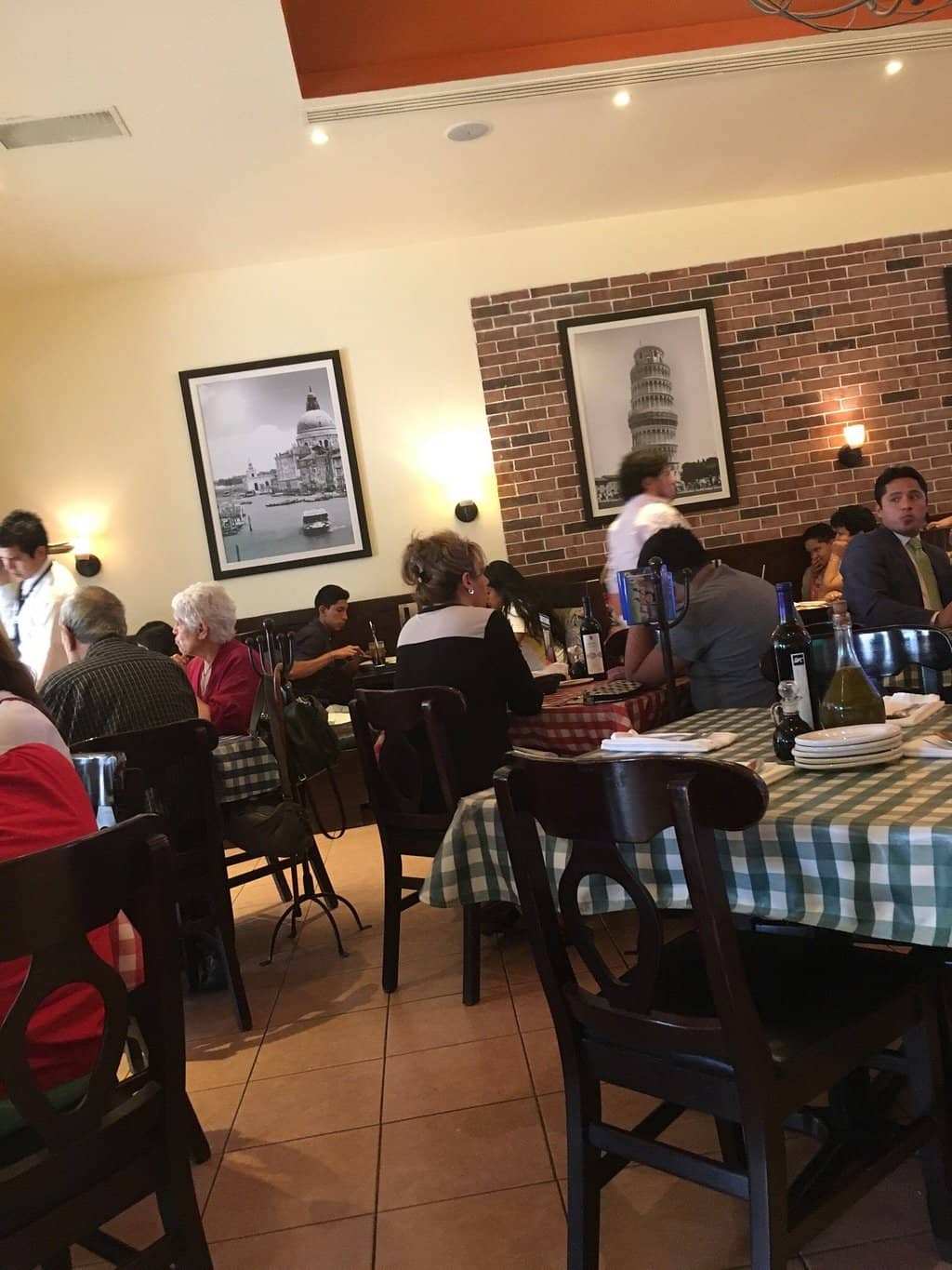 Lush Courtyard Oasis