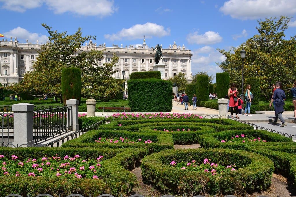 Plaza de Oriente - Giardini