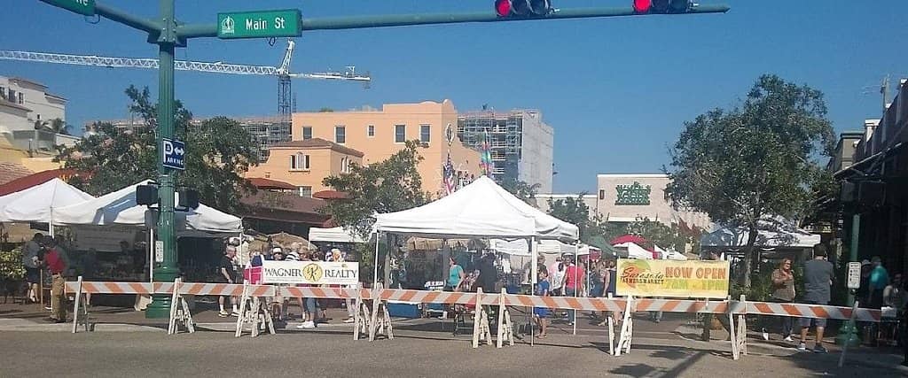 Artisan Crafts & Unique Gifts