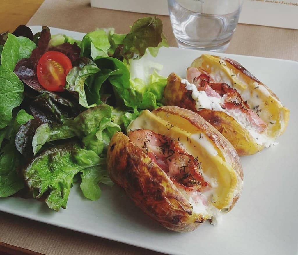 No-Frills, Delicious Food