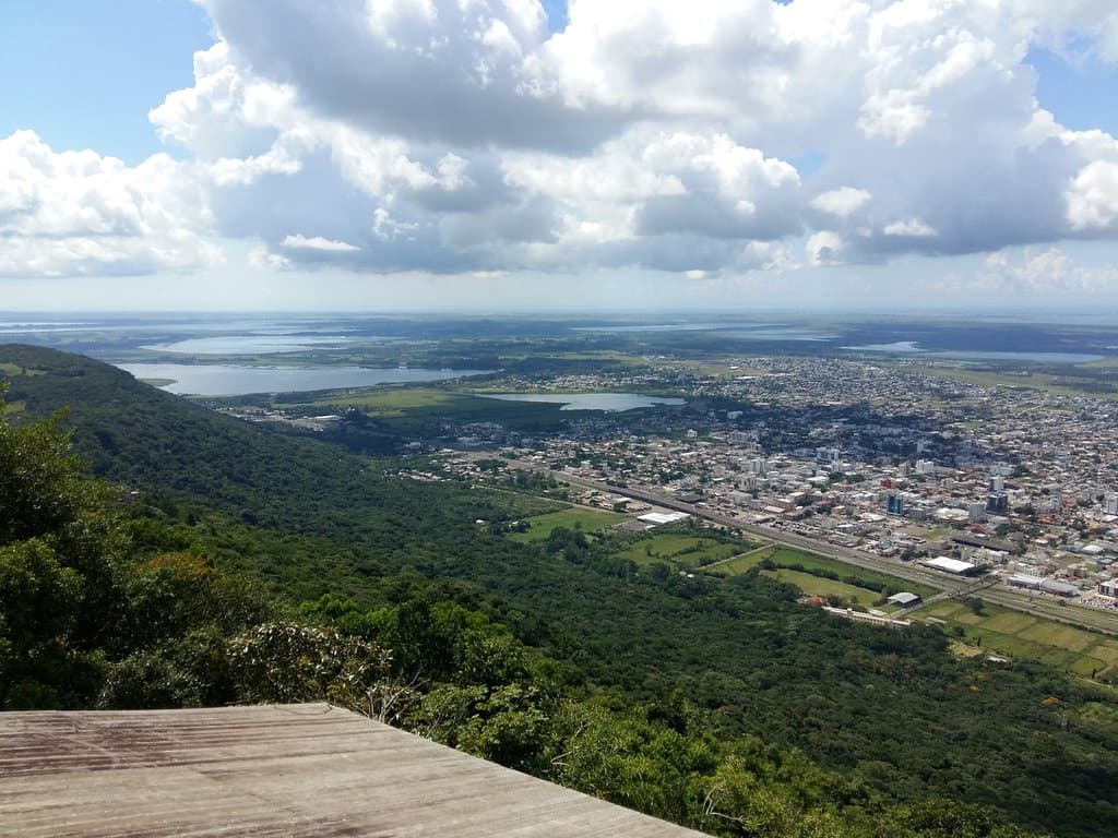 Cidade de Osório e suas lagoas.