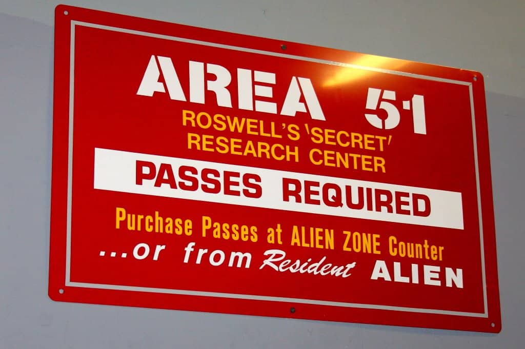 Alien Encounter Photo Scenes