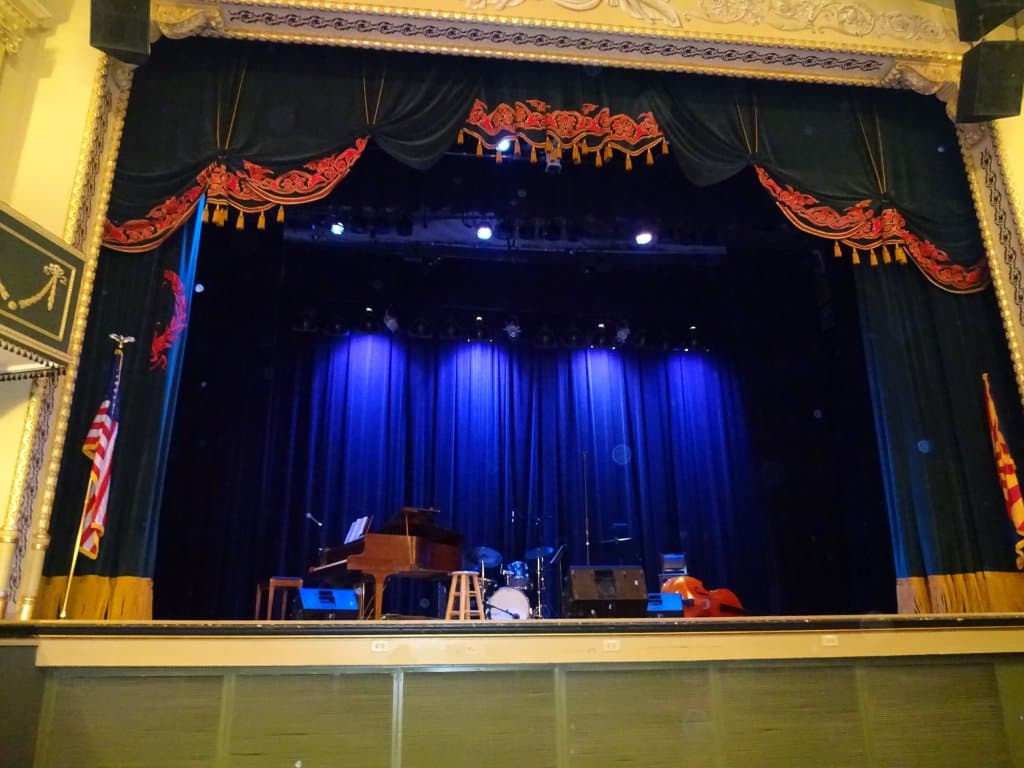 Stage