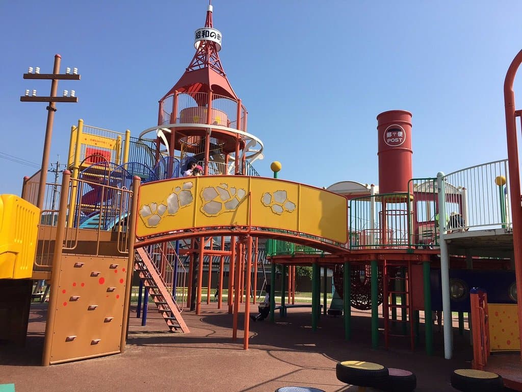 昭和の町駐車場隣 中央公園