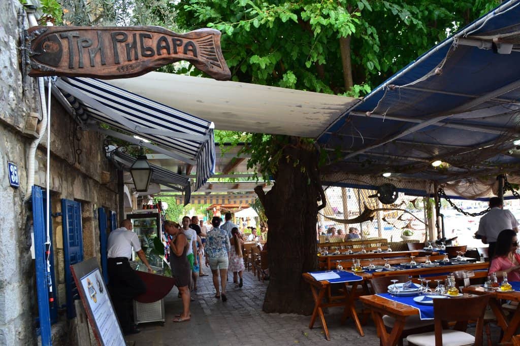 Beachfront Dining Experience