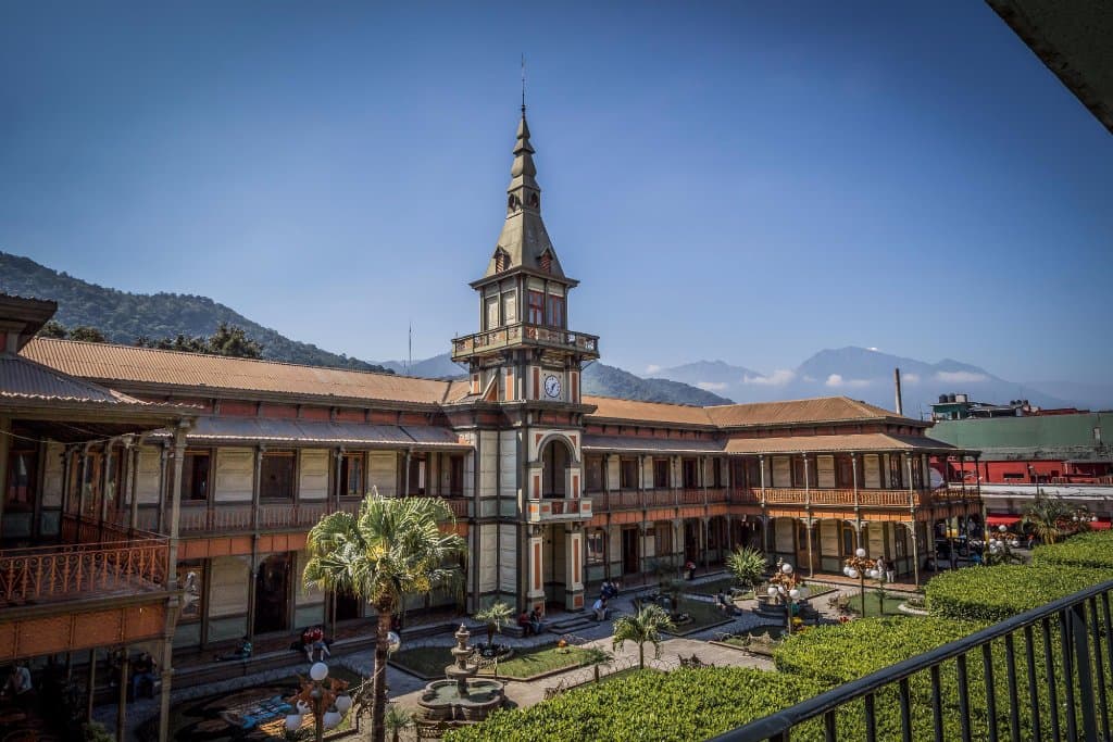 Palacio de Hierro majestuoso.