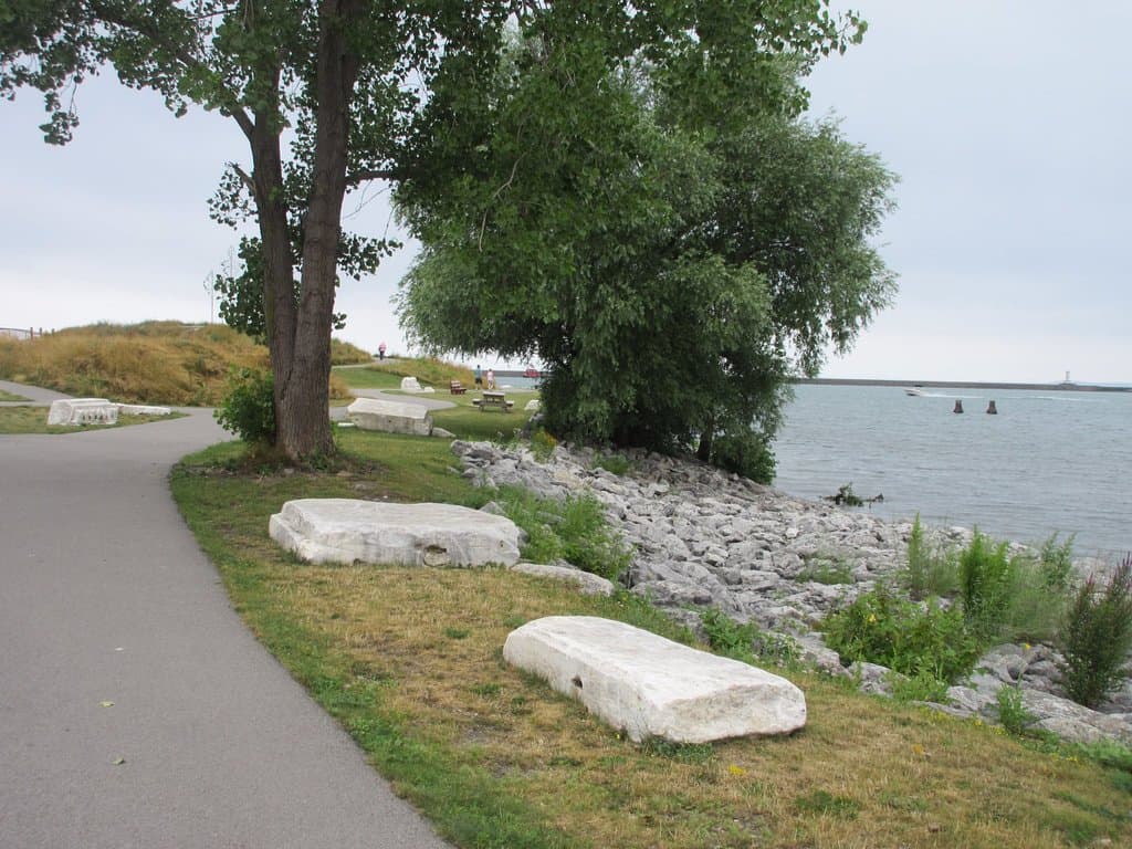 Bike path along the Lake