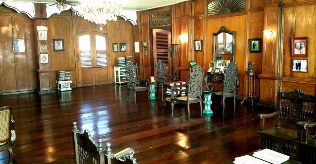 Main sala of the house