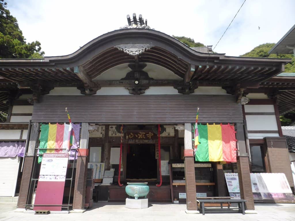 Gigantic Buddha Statue